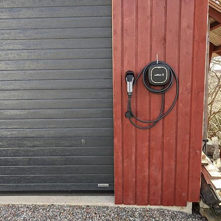 Trevlig Stuga Pa Landet, Centralt 8Km Fran Centrum Eskilstuna Exterior foto