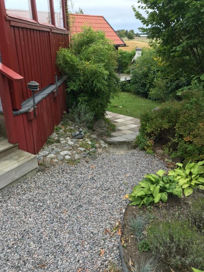Trevlig Stuga Pa Landet, Centralt 8Km Fran Centrum Eskilstuna Exterior foto