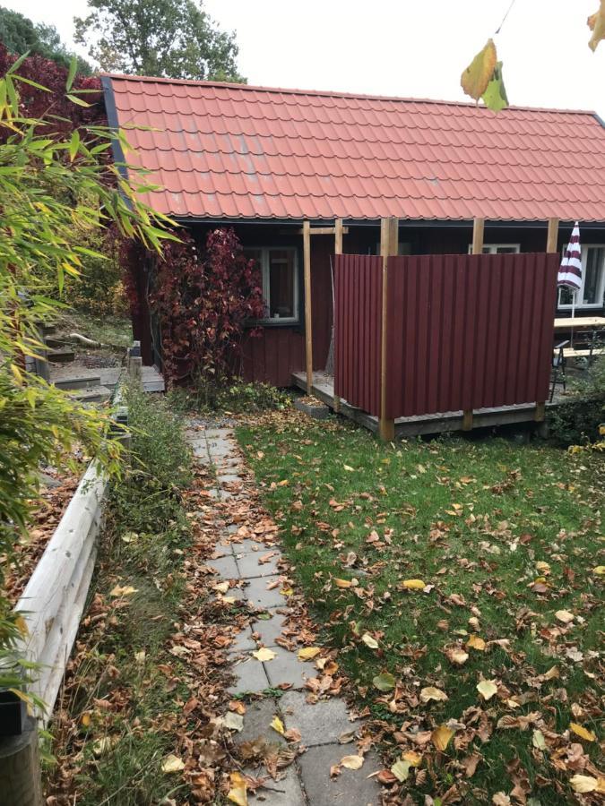 Trevlig Stuga Pa Landet, Centralt 8Km Fran Centrum Eskilstuna Exterior foto